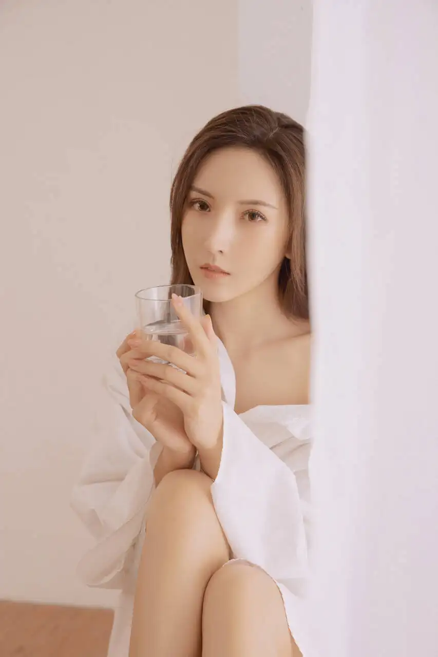 弥勒贵阳私人伴游幼师费费子