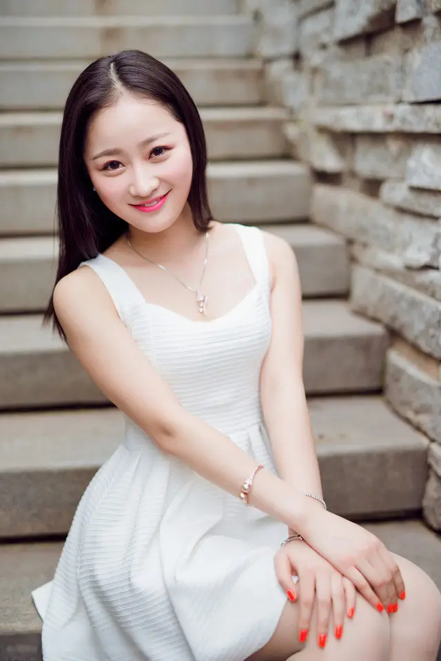 弥勒温州私人伴游商务伴游乔妹的联系方式！